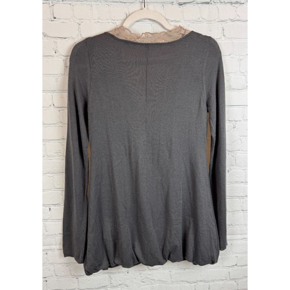 Knitted and Knotted Gray Cardigan with Lace Trim - Picture 3 of 12